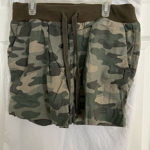 camo fashion shorts